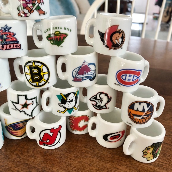 NHL, Hockey, Mini Mugs, Set of 26, Double Sided Print, Good Condition - Picture 8 of 14